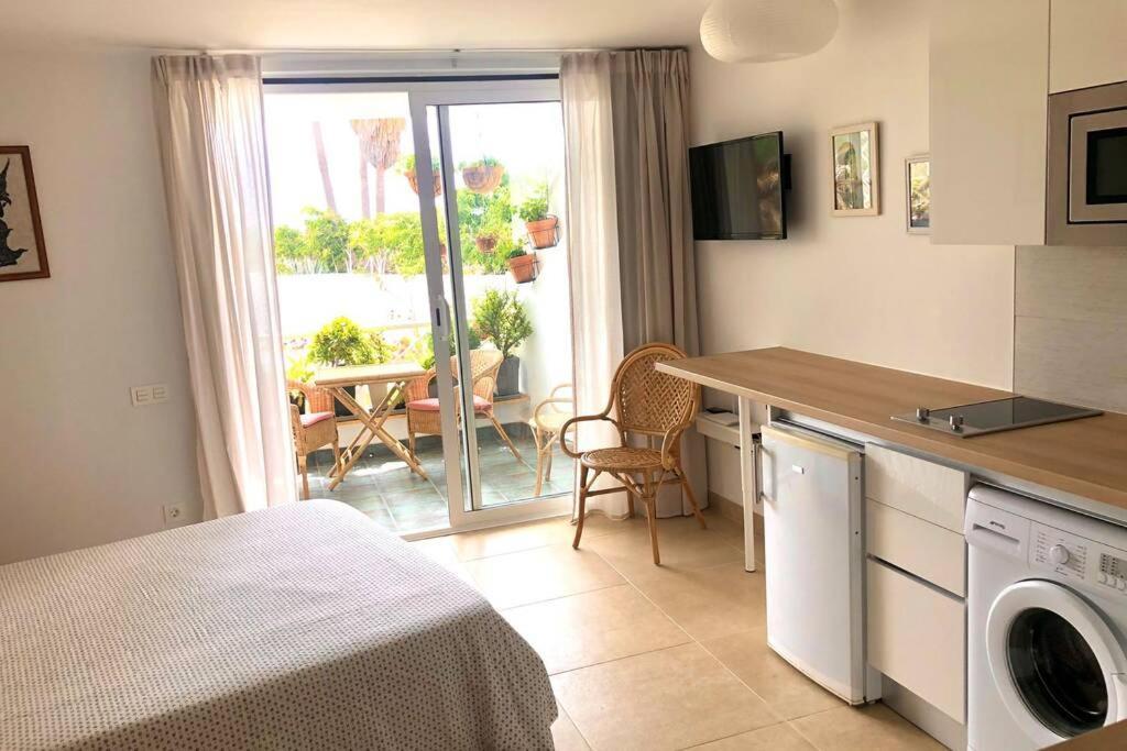 Modern & Spacious Studio Isla, Puerto Del Carmen Tías Eksteriør billede