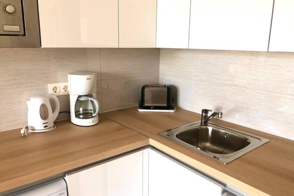 Modern & Spacious Studio Isla, Puerto Del Carmen Tías Eksteriør billede